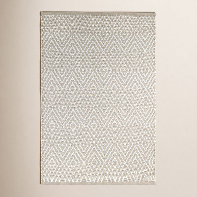 Diamond Handwoven Indoor/Outdoor Rug, Runner 2'6" x 18', Platinum/White