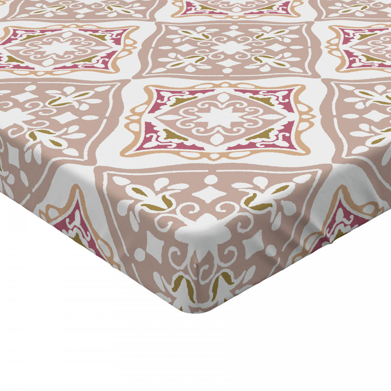 Moroccan Microfiber Geometric Fitted Sheet, Queen Fitted Sheet