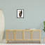 Trendy Surfer Girl dans un cadre flottant noir, design par Ziwei Li-28677884-28677887