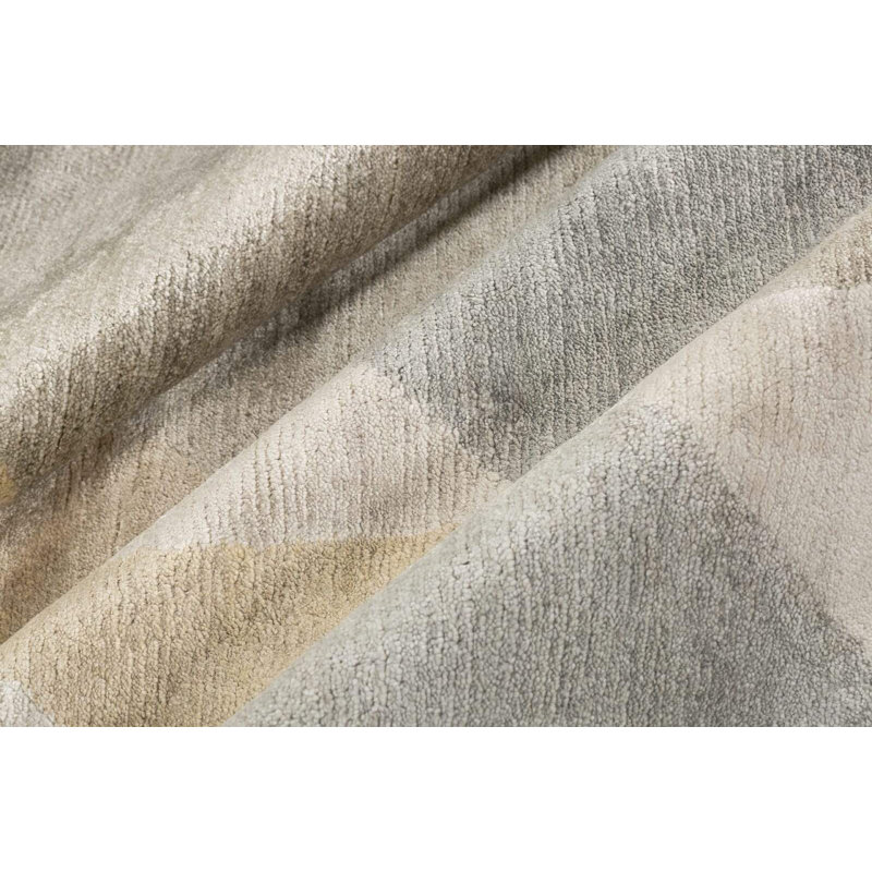 Delano Abstract Area Rug in Beige/Natural/Taupe/White, Rectangle 5'6" x 8'6"