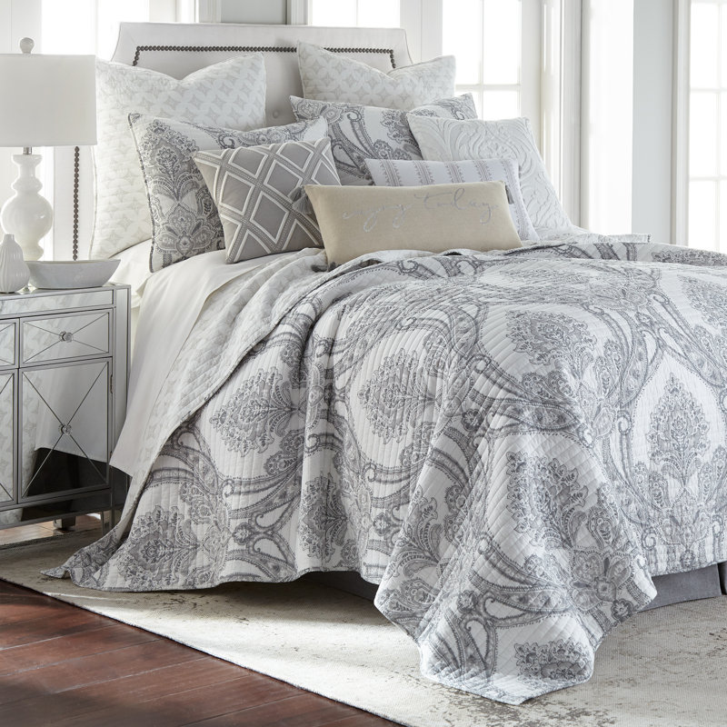 Novara Grey Twin Quilt Set