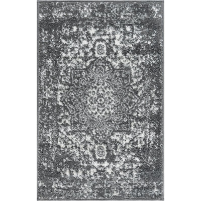 Edelie Oriental Indoor Rug