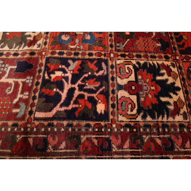 Tapis rouge rétro Kayseri 5 pi 6 po x 6 pi 7 po