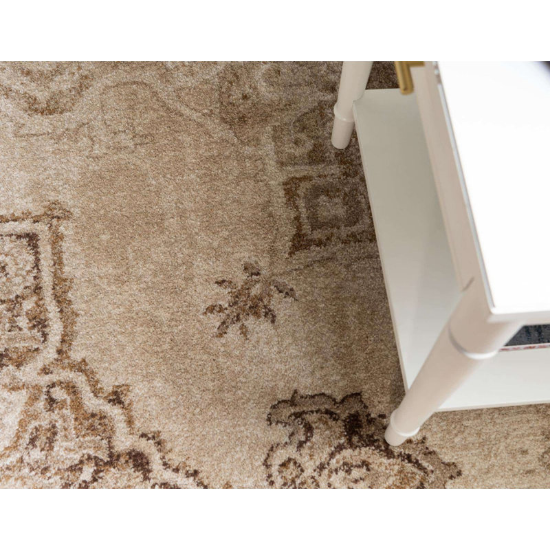 Tapis traditionnel Ulla couleur chameau, Rectangle 2 pi 2 po x 3 pi
