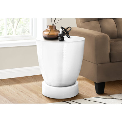Table de chevet moderne en métal blanc avec table d'appoint classique pour chambre à coucher