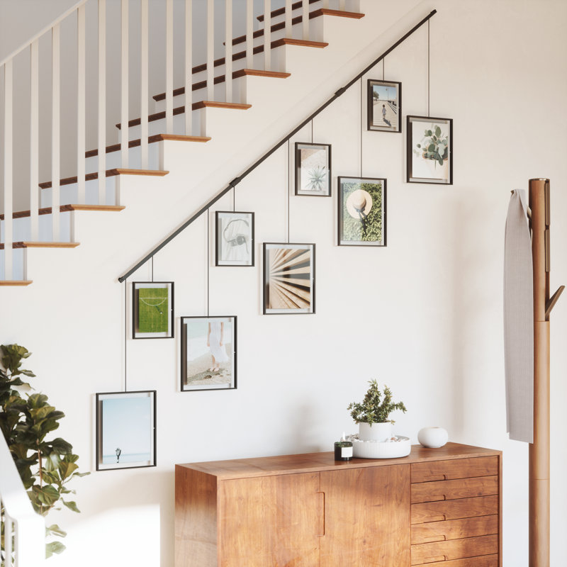 Exhibit Metal Picture Frame, Black