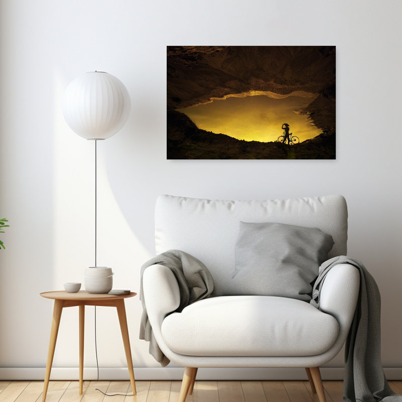 Golden Hour Rider Reflection Dramatic Peaceful Serene Landscape Mountain, impression murale, 24" H x 36" W
