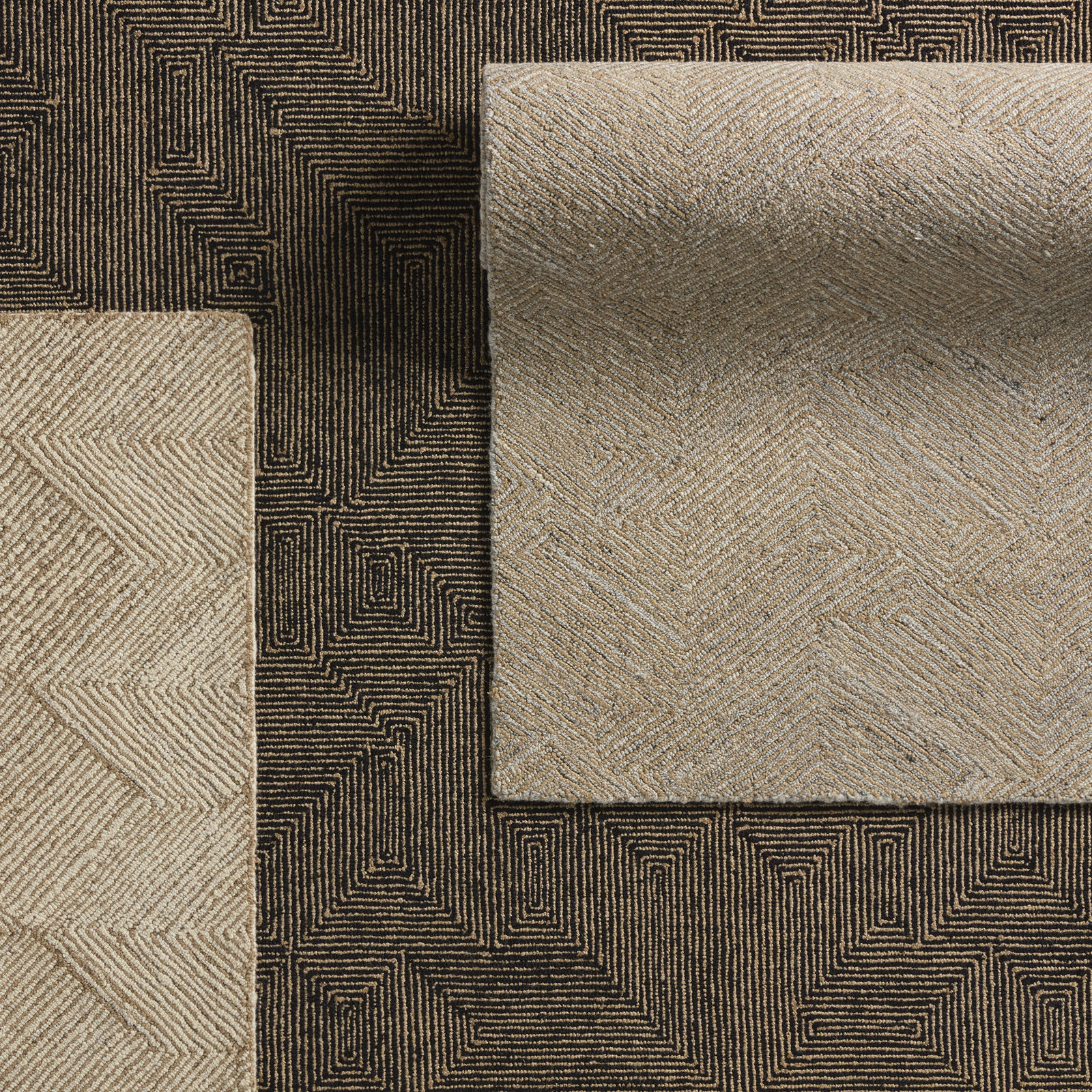 Alaska Handmade Tan/Black Rug, Rectangle 10' x 14'