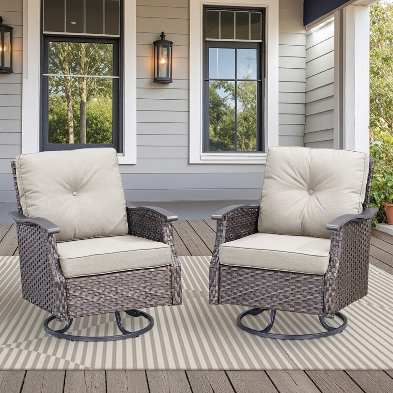Buenhomino Wicker Outdoor Swivel Chair, Beige