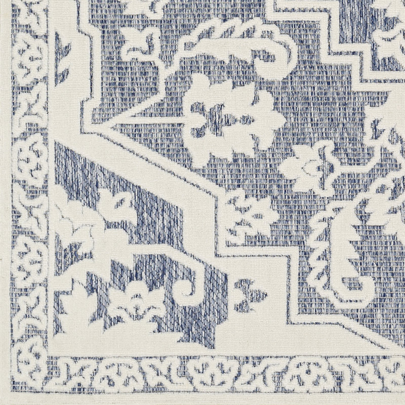 Oriental Indoor / Outdoor Rug, Rectangle 5'3" x 7'