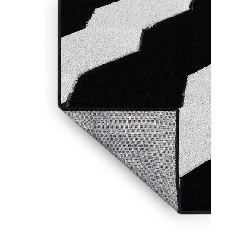 Machine Washable Penola Modern & Contemporary Geometric Shapes Rug in Green – Black Binding, 7 x 10