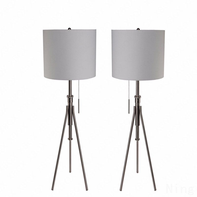 Pieds de trépied en acier brossé avec lampe de plancher 1 pièce Vintage Look H 32 po