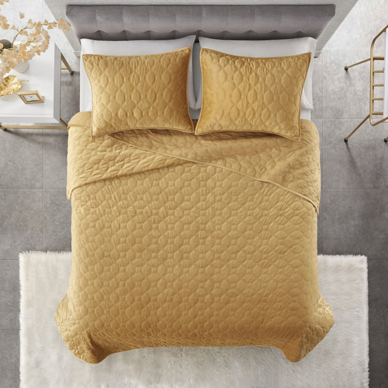 Mustard Velvet King Reversible Quilt Set