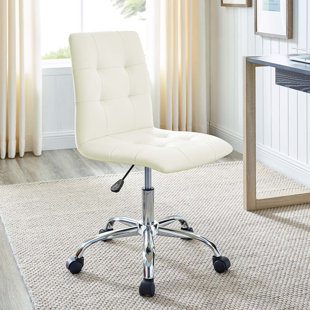 Review: Laura Davidson's SOHO Chair Is the Ultimate Desk Accessory