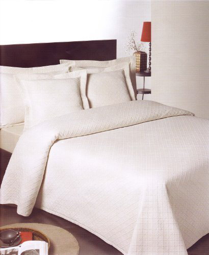 Ariana Bedspread, King Bedspread, White