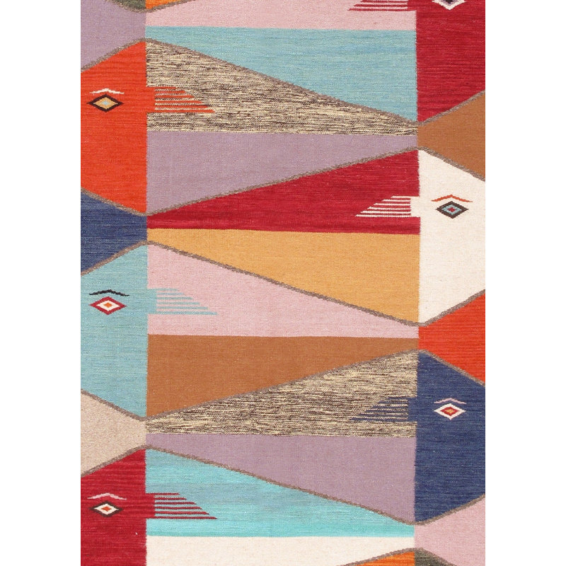 5'X8' Geometric Area Rug in Multi