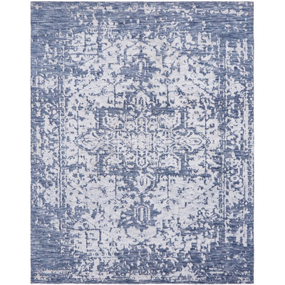 Oriental Area Rug in Blue/Ivory