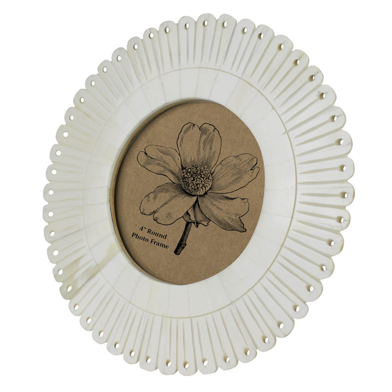 Frame, Scalloped Perforated Bone - 4”