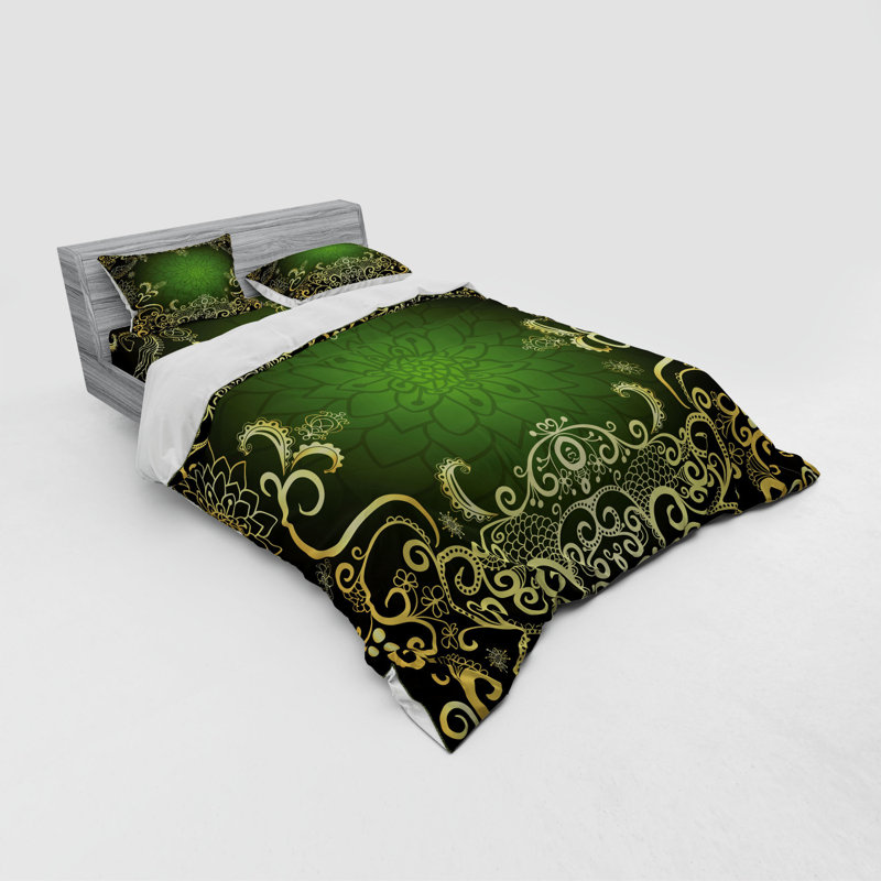 Traditional Polyester Damask Duvet Cover, Queen Duvet Cover + 3 Additional Pieces