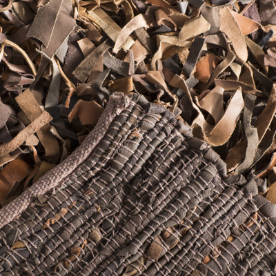 Tapis à poils longs brun cuir Assar