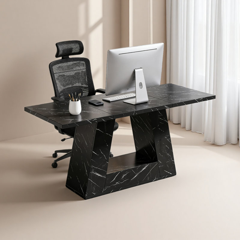 Bureau spacieux, bureau d'ordinateur, bureau de direction