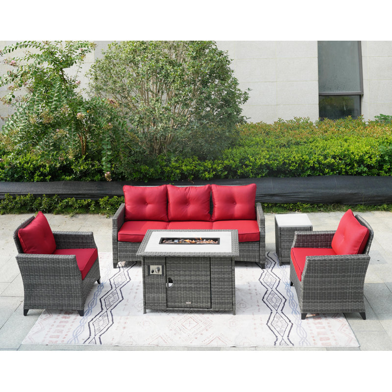 Ensemble de conversation en rotin pour 5 personnes avec coussins Wicker, P 26,77 po x L 39,76 po x H 25,59 po, Rouge