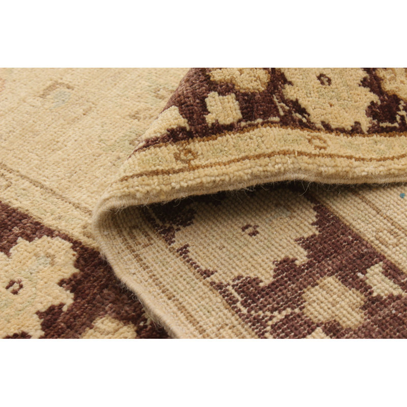 Tapis de couloir crème en tapis décoratif laine de conception unique 2 pi 8 po x 9 pi 7 po noué à la main new age ushak