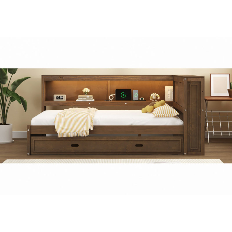 Lit de jour en bois avec tablettes de rangement, USB, DEL et lit gigogne