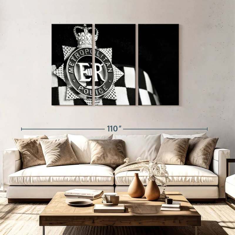 Insigne de la police métropolitaine, H 48 po x l 74 po