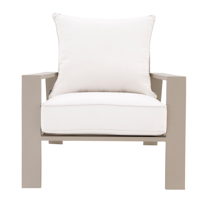 Belle Vue Outdoor Lounge Chair