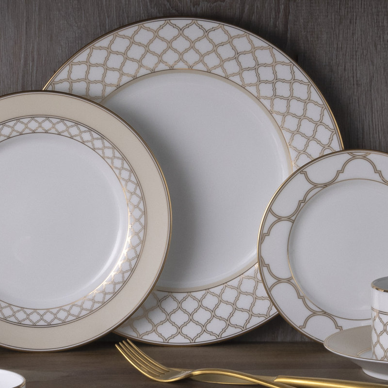 Service de table 40 pièces pour 8 personnes Noritake Eernal Palace Gold