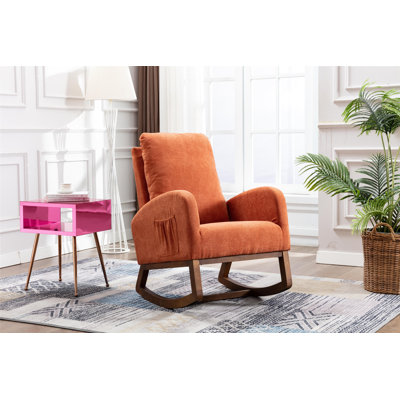 Chaise de chambre de bébé à bascule avec dossier haut pour le salon
