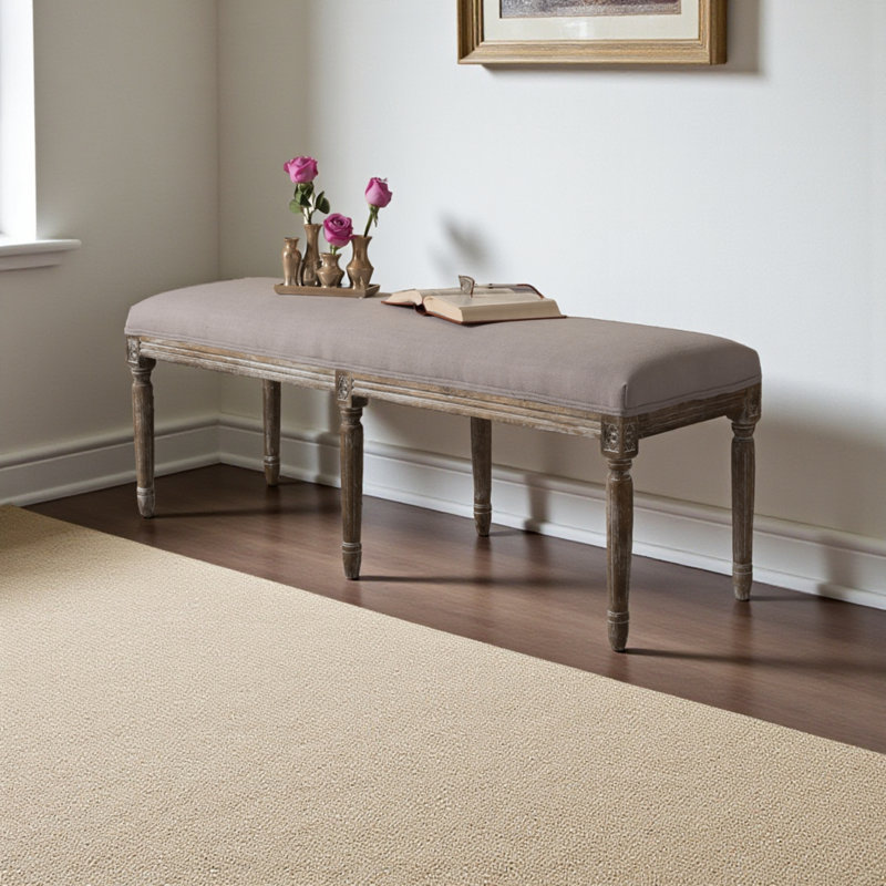 Banc rembourré en tissu beige antique Reggie, H 18,75 po x l 51,25 po x P 16,25 po