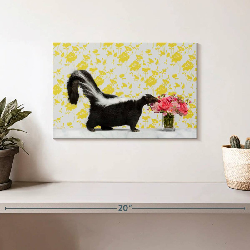 Skunk And Roses, 8" H x 12" W