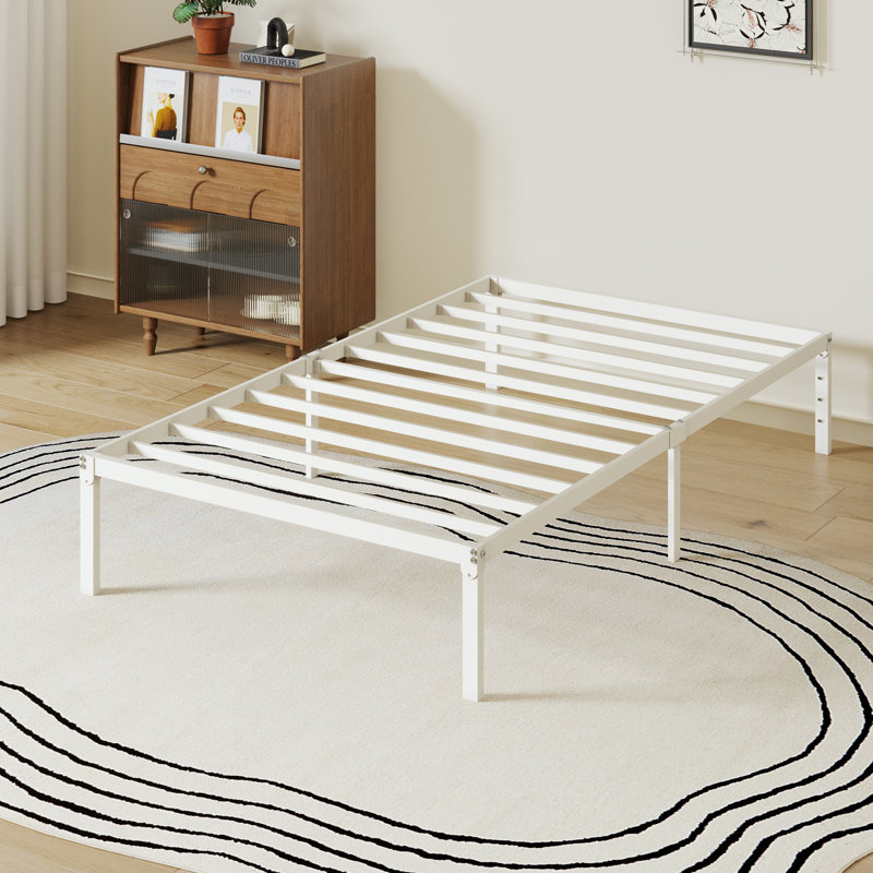 Structure de lit plateforme en métal 12 pouces avec espace de rangement, Blanc, Grand lit, 12"