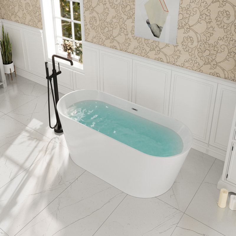 Baignoire de trempage autoportante en acrylique Aspen 67 po x 32 po Aspen, Blanc