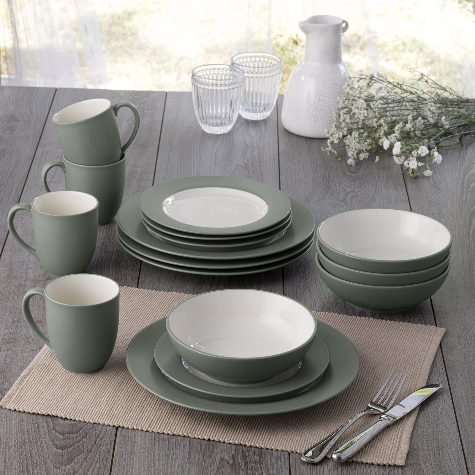 Noritake Colorwave 16-Piece Rim Dinnerware Set, Service for 4, Green