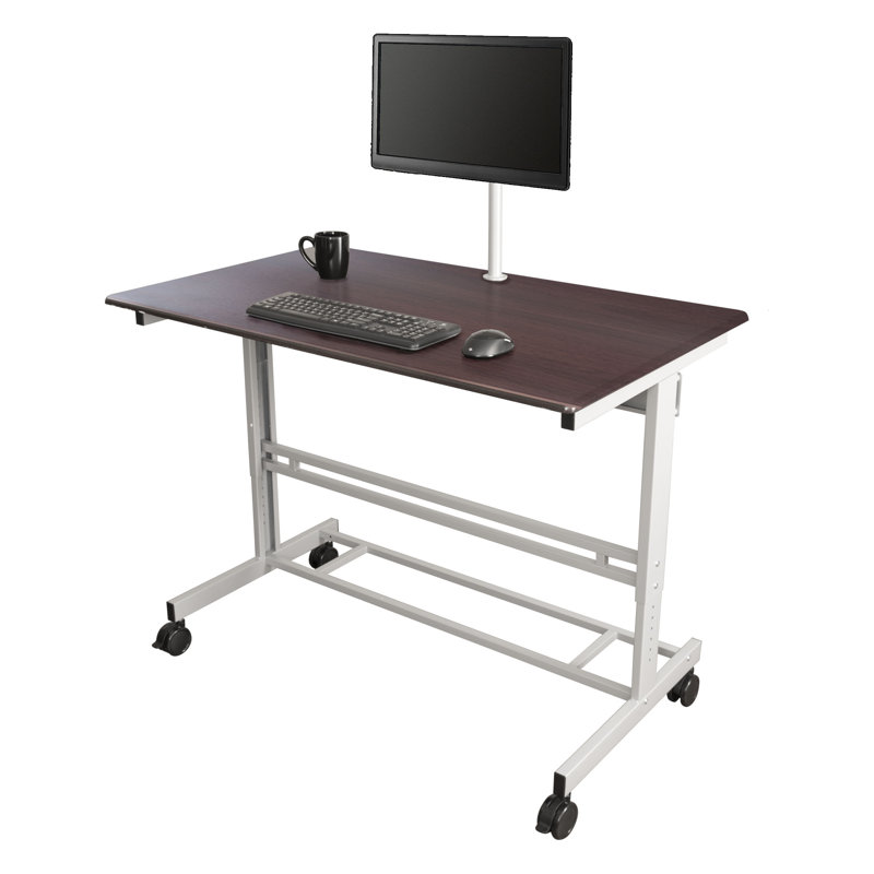 Bureau debout à hauteur réglable Zarella, Noyer foncé / argent, H 42,75 po x l 47,25 po x P 28,5 po