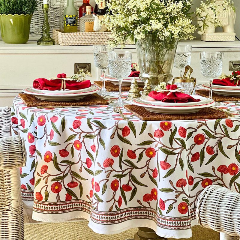 Red Flowering Gums Round Tablecloth, 70” Round