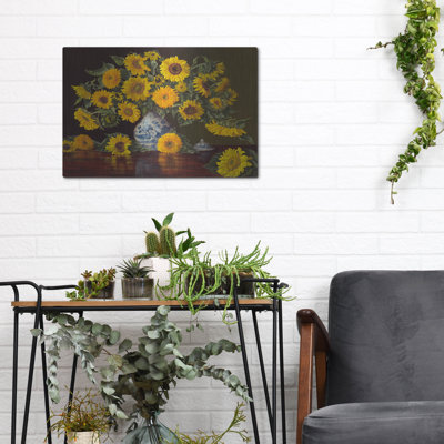 «Sunflowers In Blue And White Vase» par Christopher Pierce, art mural en métal