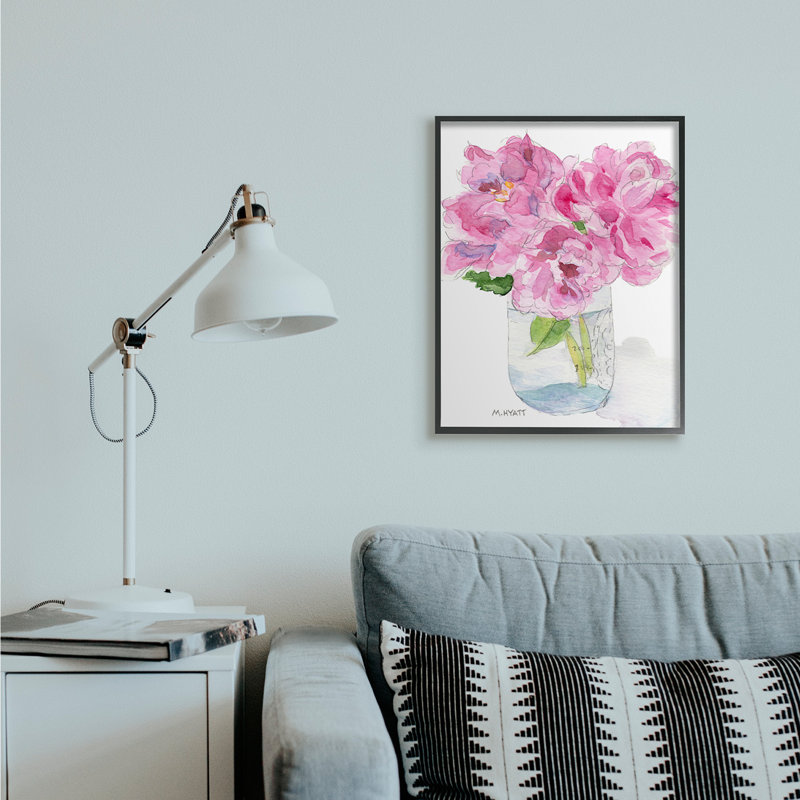 Pivoines roses en pot de conserve classique, H 30 po x l 24 po, Giclée encadrée noir minuit