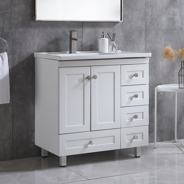 Jaquavis 32'' Free-standing Single Bathroom Vanity with Ceramic Vanity Top (incomplete 1 box only)