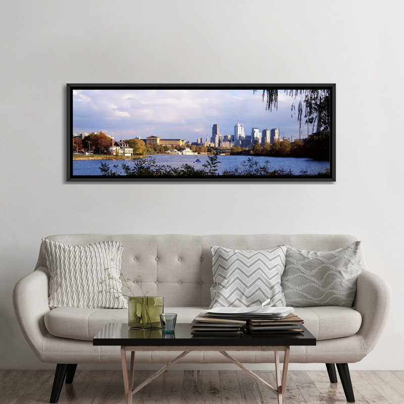 «Philadelphia, Pennsylvania» par Panoramic Images - impression sur toile tendue, H 12 po x l 36 po x P 1,5 po