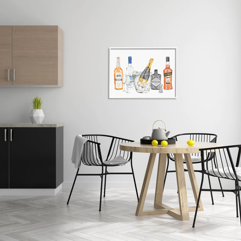 Diverses bouteilles de boissons alcoolisées, estampe numérique par Ziwei Li, H 24 po x l 30 po x P 1,5 po