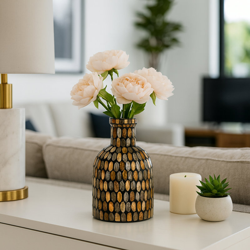 Vase en verre, Mosaïque bronze / cuivre, H 8 po x l 4 po x P 4 po