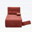Chaise longue confortable pour le salon et l'heure du café-131240893