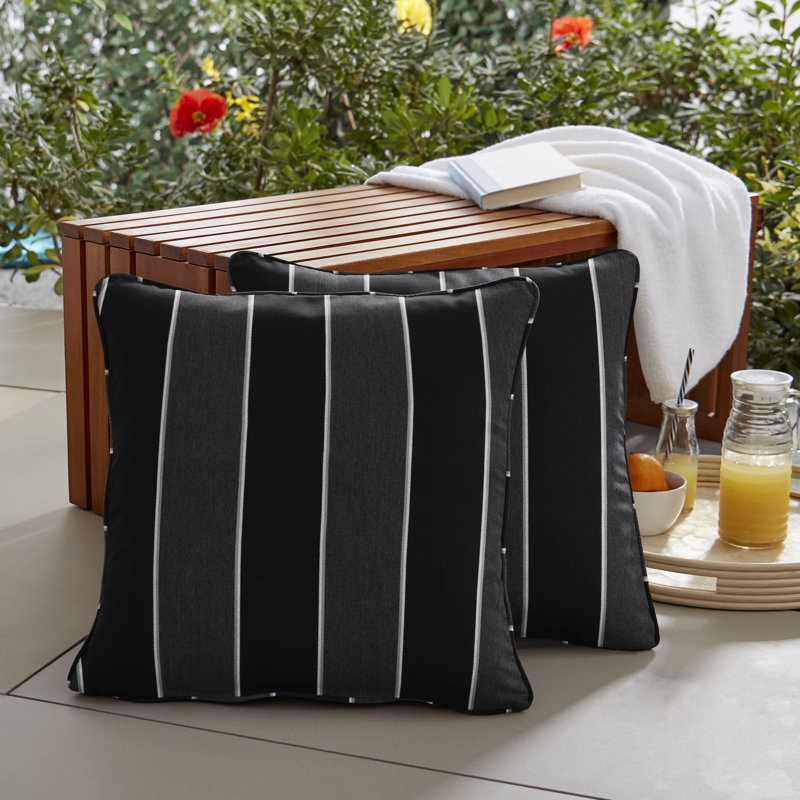 Coussin extérieur Stella, Noir / Gris, H 18 po x l 18 po x P 6 po