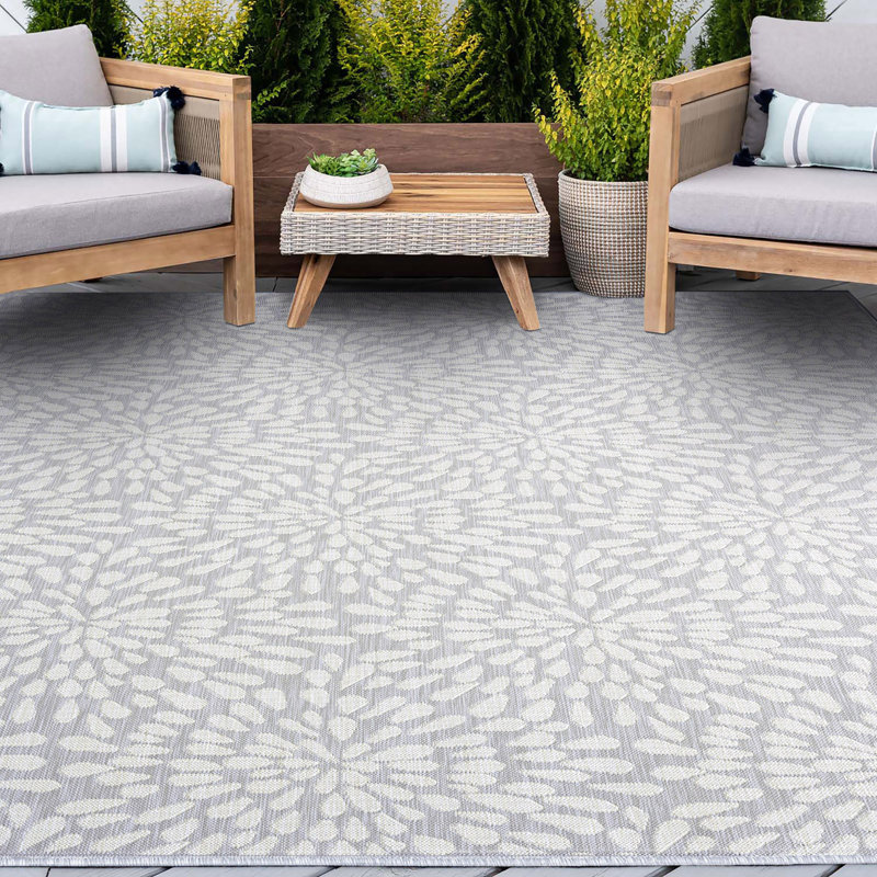 Tapis d'intérieur / extérieur gris / blanc Seraphine, Rectangle 8 pi 10 po x 12 pi 2 po