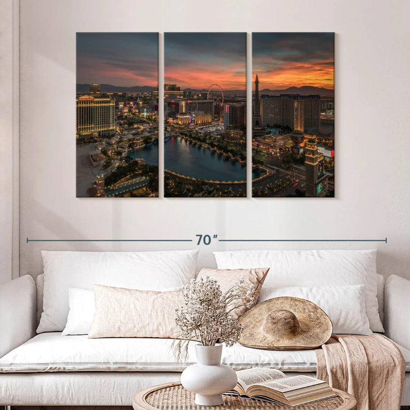 Sireci Las Vegas Sireci Lights, 32" H x 50" W