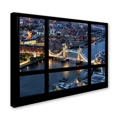 « window view london bridge 2 », reproduction de photo sur toile tendue encadrée